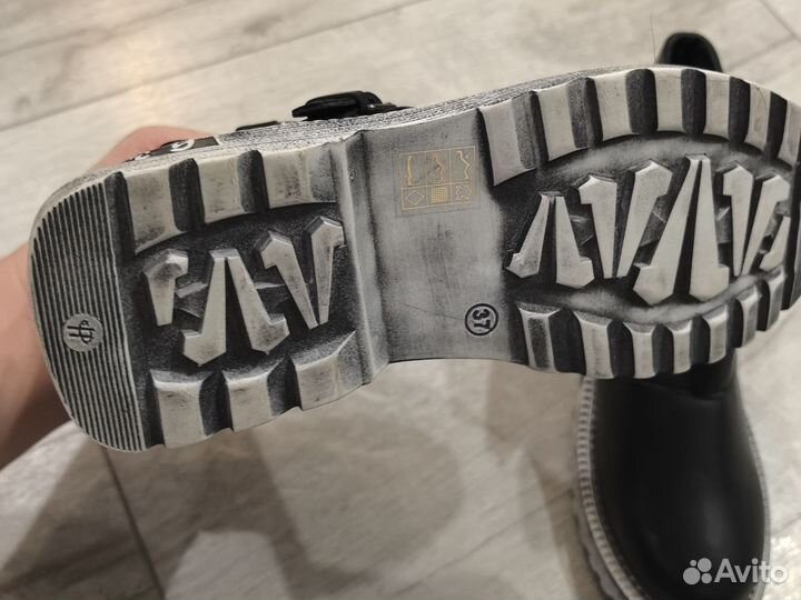 Ботинки женские демисезонные 37 размер