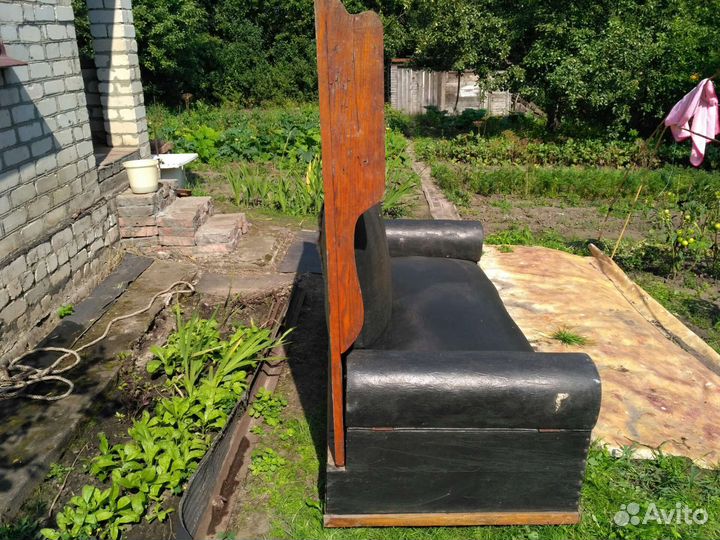 Сталинский диван