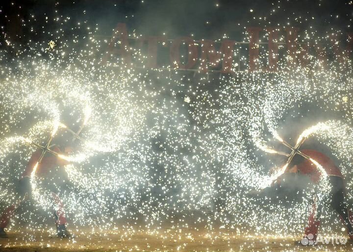 Фаер шоу, Огненное шоу, Салют