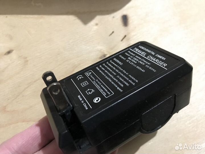 Зарядное устройство 18650 / CR123A