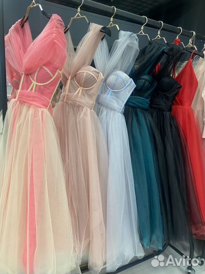 Индивидуальный пошив свадебнвх и вечерних платьев