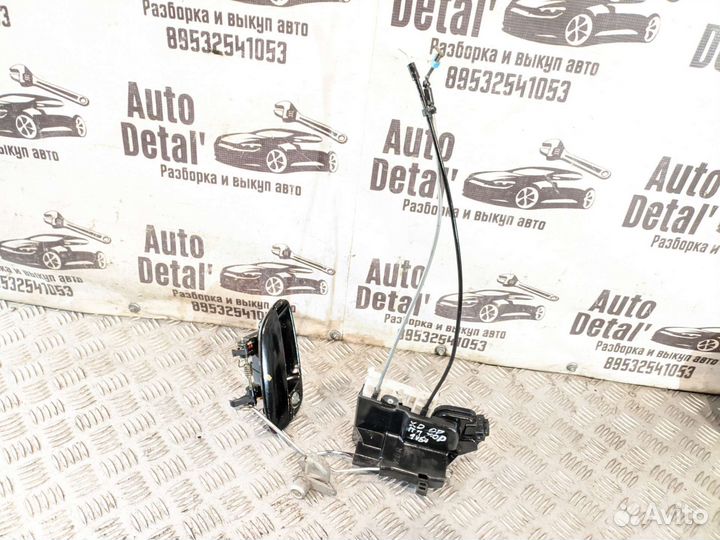 Замок двери передний правый Hyundai Elantra xd