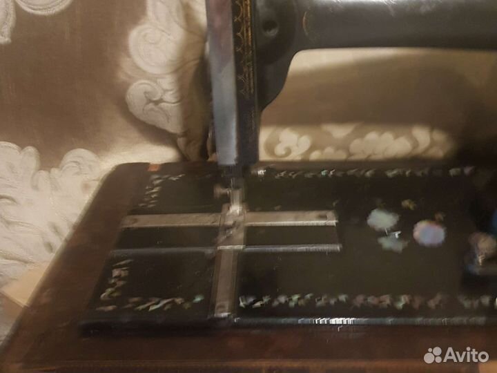 Швейная машинка старинная