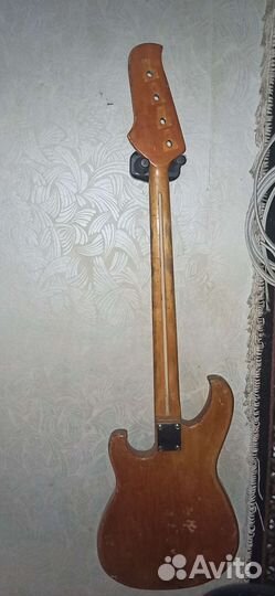 Бас гитара советских времен