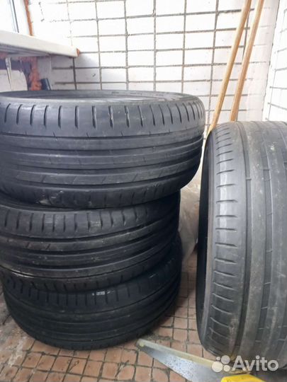 Nokian Tyres Hakka Black 2 SUV 235/55 R18 109