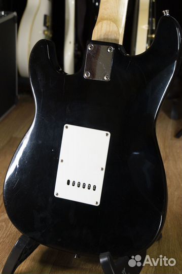 Электрогитара Fender Stratocaster, реплика