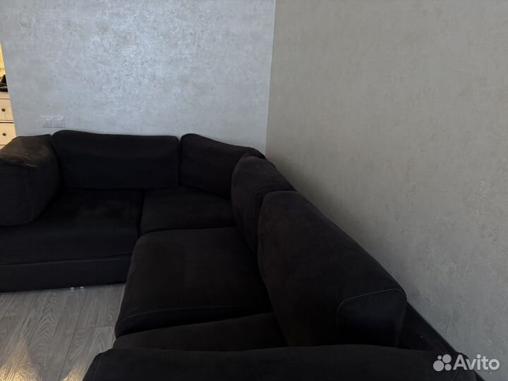 Большой угловой диван