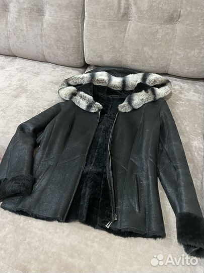 Дубленка натуральная женская с капюшоном