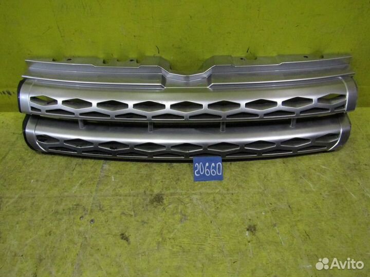 Решетка Range Rover Evoque 11-15г 20660