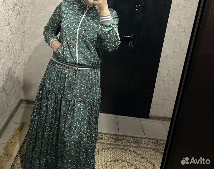 Костюм женский
