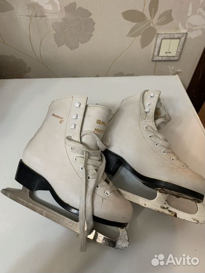 Коньки фигурные graf montana gold 32