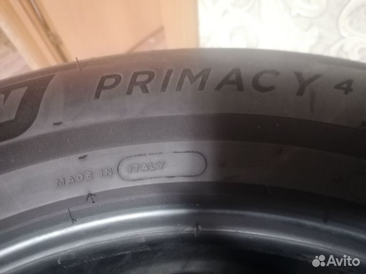 Michelin Primacy 4 235/60 R18