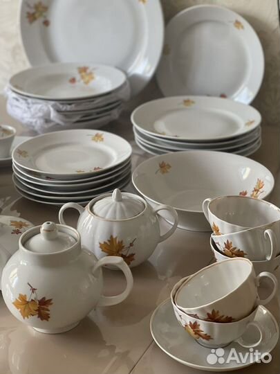 Набор столовой посуды новый