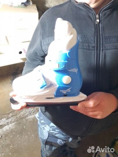 Продам детские коньки