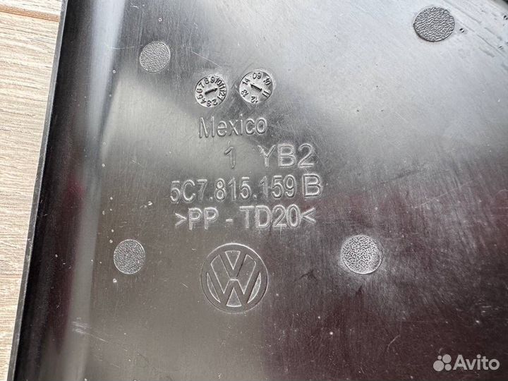 Водоотводящий щиток правый Volkswagen Jetta 6