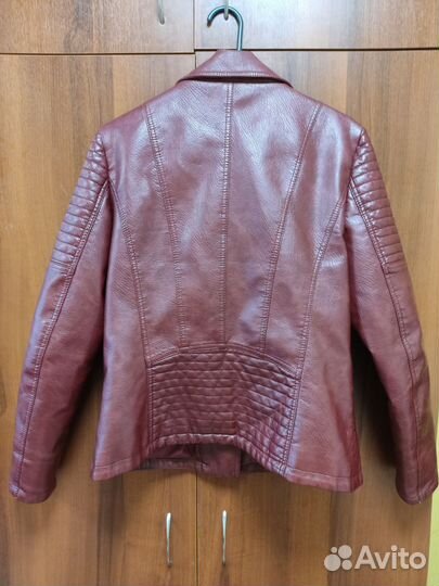 Куртка кожаная женская 46-48 размер