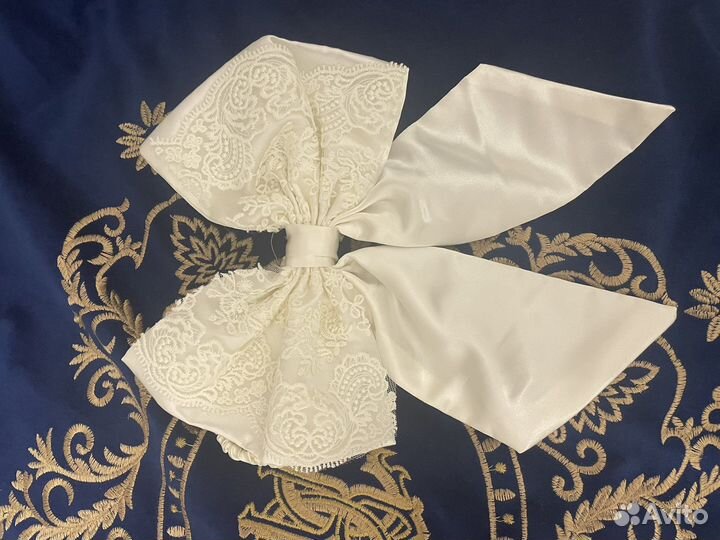 Уголок и бант на выписку