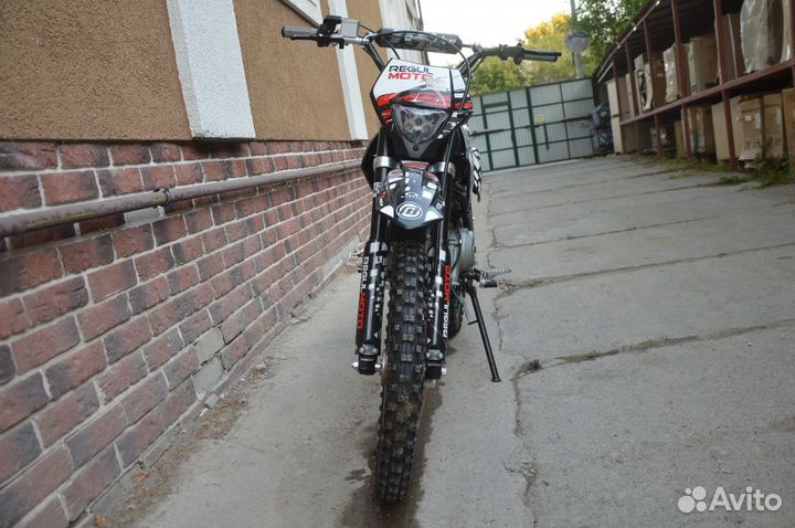Питбайк Regulmoto seven medalist 150сс 16/19