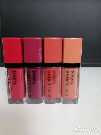 Бархатная помада-флюид Bourjous rouge editi velvet