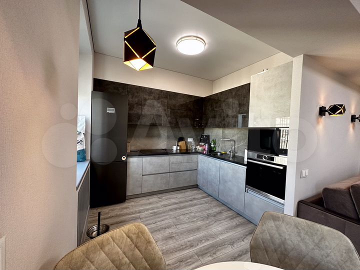 3-к. квартира, 80 м², 5/5 эт.