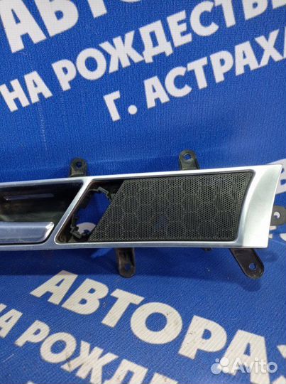 Внутренняя ручка двери Audi A6C6 седан ASN 2005