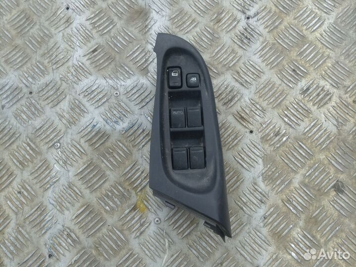 Переключатели стеклоподъёмника Ниссан Альмера н16