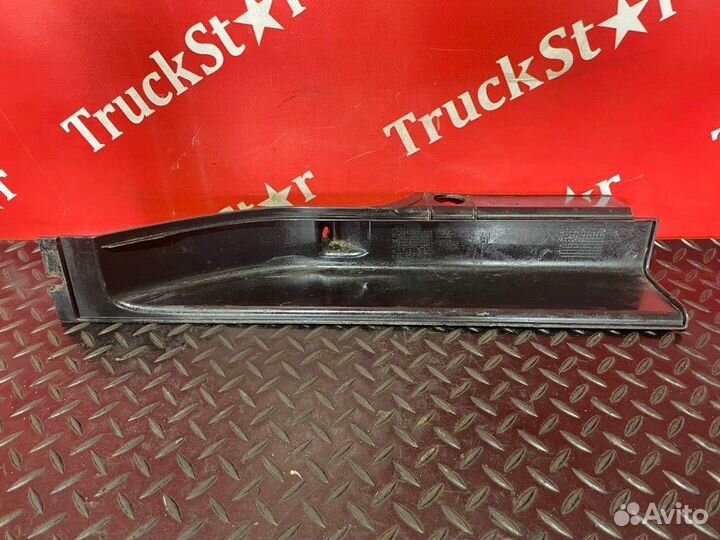 Накладка ручки бардачка левая Daf XF105