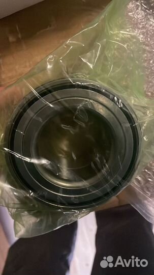 Подшипник передней ступицы LR070453