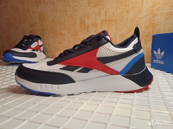 Кроссовки reebok