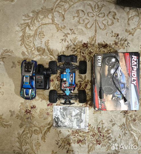 Машина на радиоуправлении 2,4 Гц