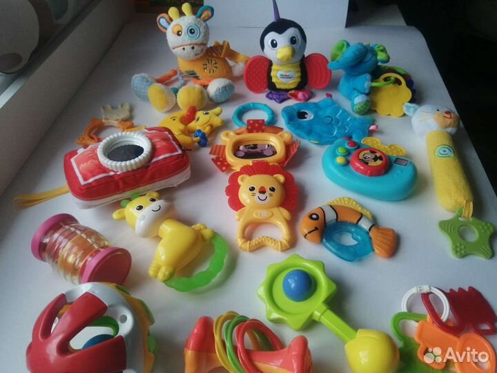 Игрушки пакетом для малышей