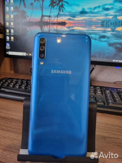 Samsung Galaxy A50, 4/64 ГБ