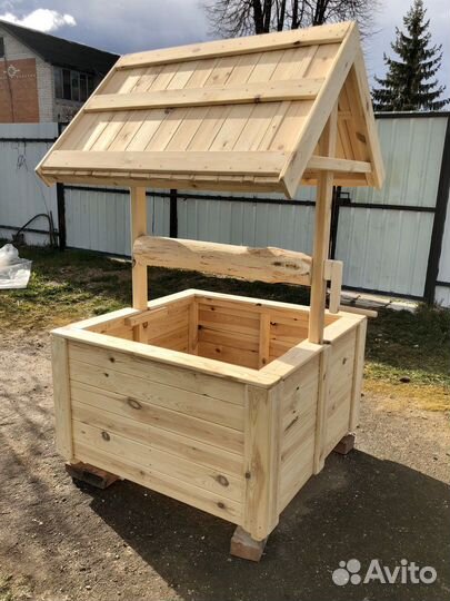 Колодец декоративный