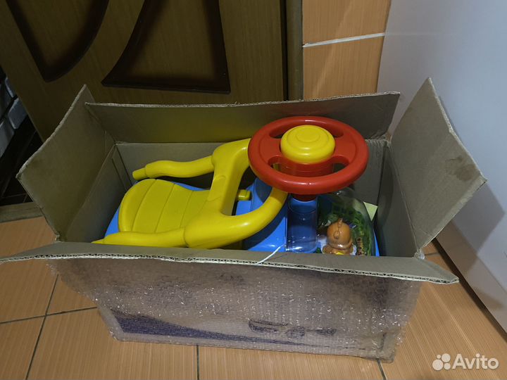 Машинка каталка толокар