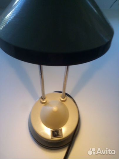 Лампа настольная