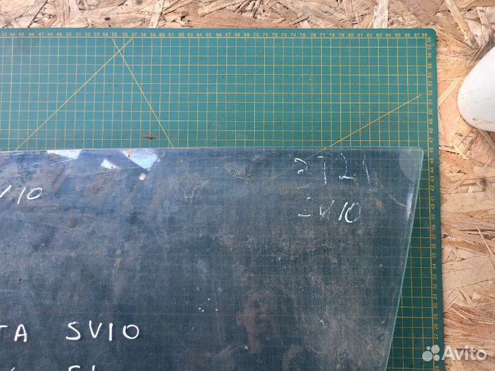 Стекло переднее левое Toyota Vista SV10 82-86