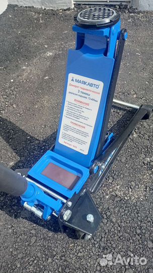 Домкрат подкатной низкопрофильный 3 Тон 73-495 мм