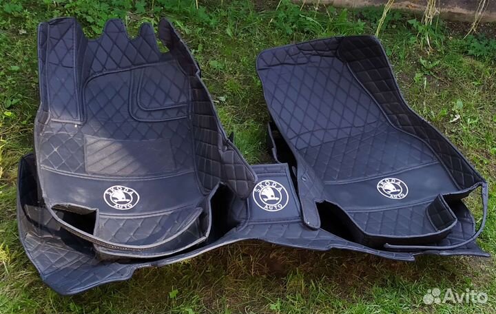 Ковер напольный в салон(Шкода Карок)