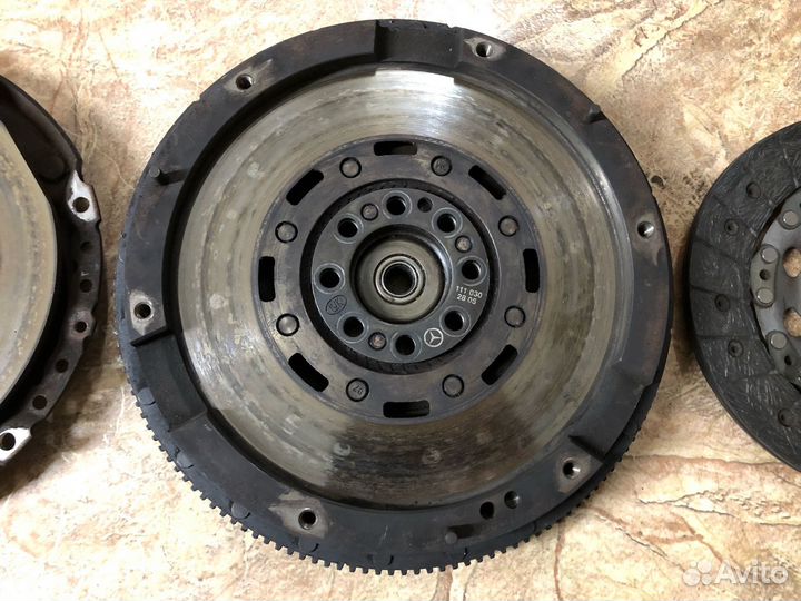 Сцепление и маховик двухмассовый W124 МКПП