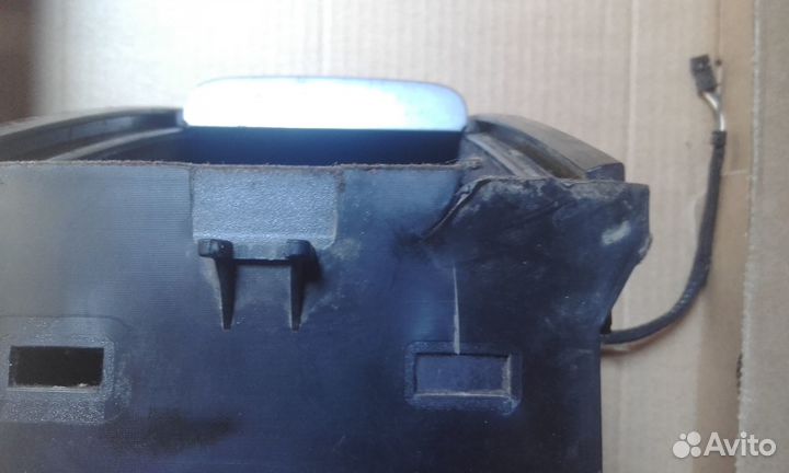 Подстаканник(жалюзи) в консоль Volvo S60