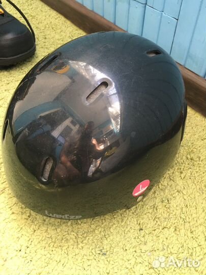 Шлем горнолыжный L (декатлон)