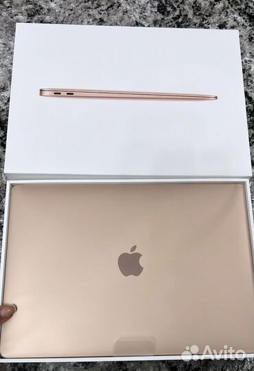 Macbook m1 8gb RAM, 256gb rosegold