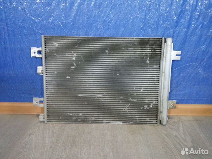 Радиатор кондиционера Renault Duster 1 2011