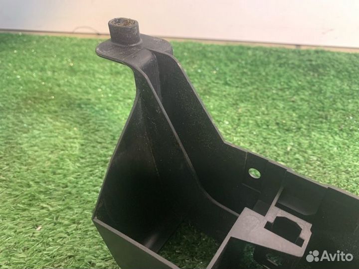 Кронштейн проводки Volkswagen Golf хетчбек BSE