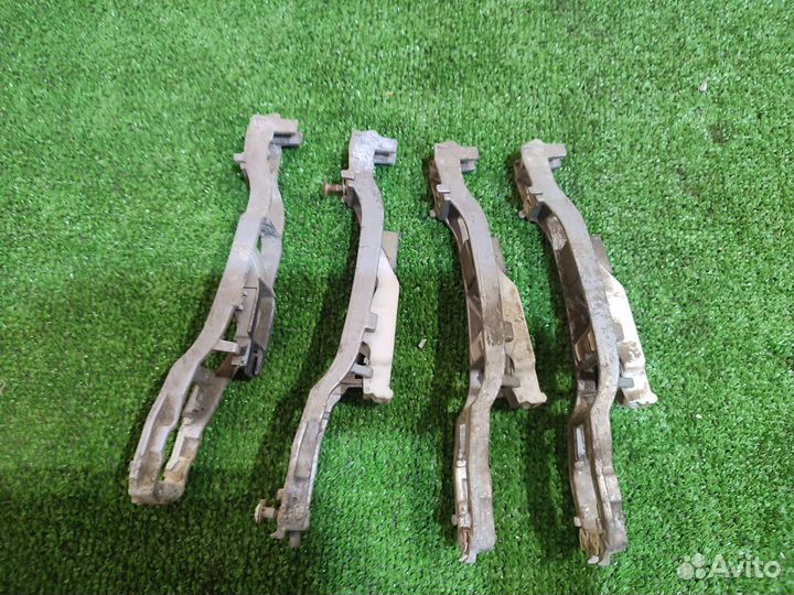 Дверная ручка внутренняя Mercedes w124