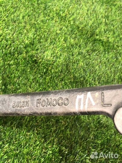 Рычаг передний левый верхний Ford Mustang