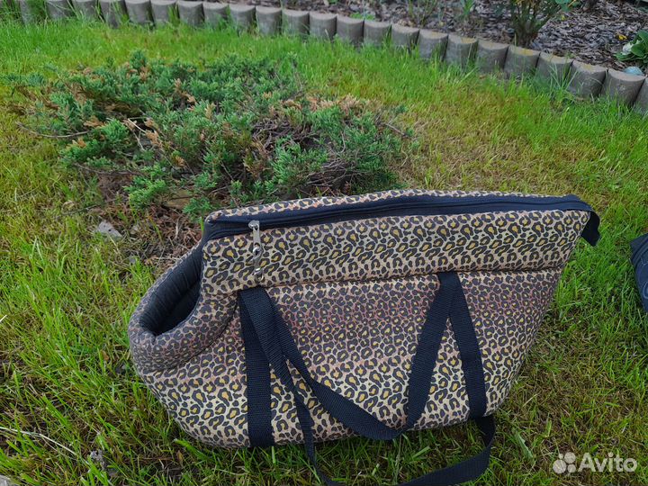 Сумки переноски и рюкзак для домашних животных