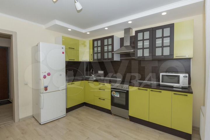 2-к. квартира, 57 м², 9/17 эт.