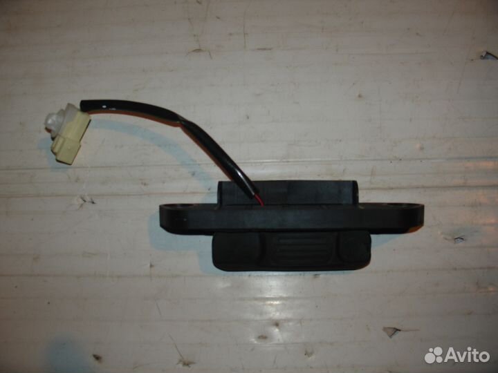 Кнопка открывания багажника C-Crosser 4007