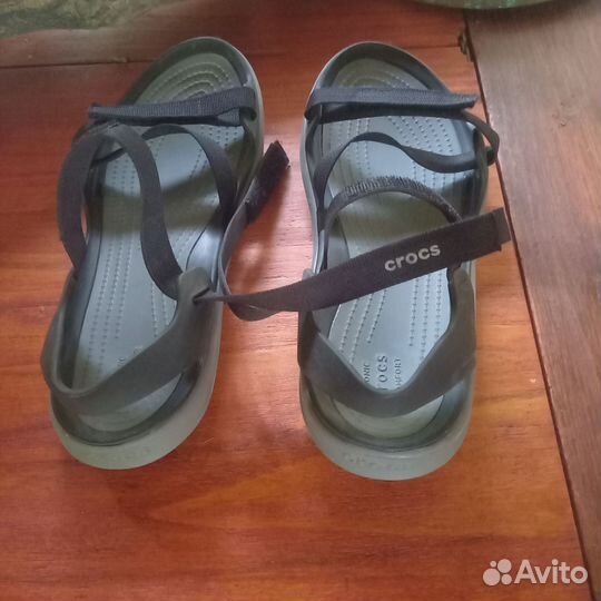 Crocs женские